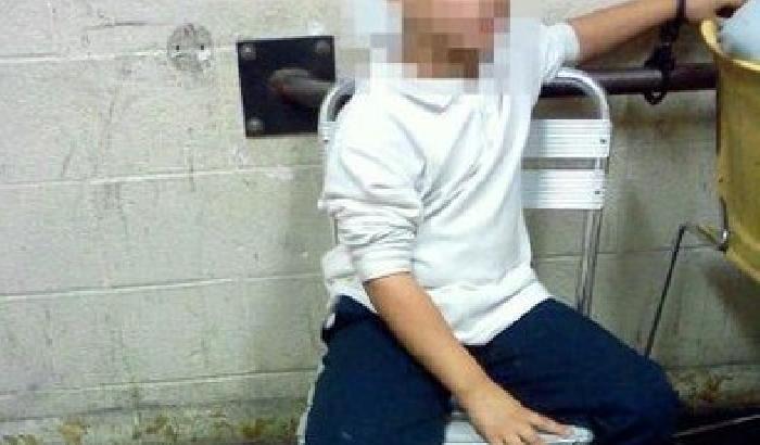 Usa: bimbo di 7 anni arrestato per 5 dollari spariti