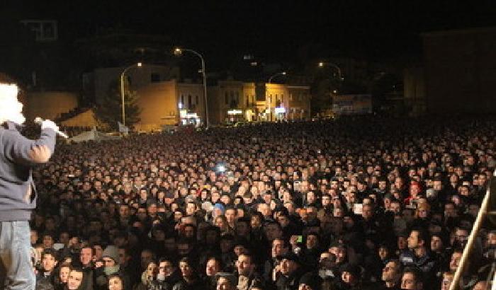 009AB6-NEWS_74918 Perché Grillo riempie le piazze