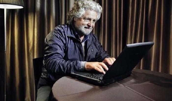 009B17-NEWS_75108 Grillo: giornali macchina della merda