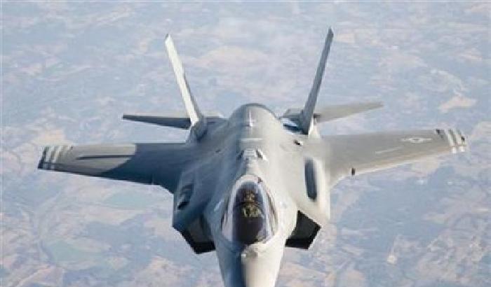 009DE2-NEWS_76798 Caccia F-35 a terra con le false promesse