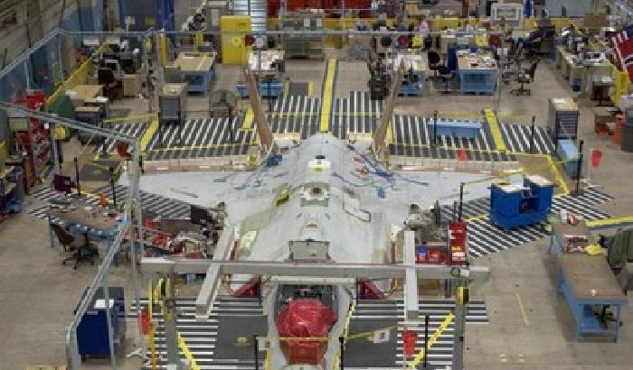 L'F-35 precipita sul ministro Di Paola