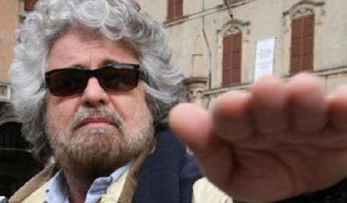 00A438-NEWS_80301 Grillo se la prende con l'Unità: fa propaganda con soldi pubblici