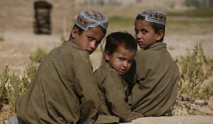 00A5FF-NEWS_81317 Afghanistan, undici bambini muoiono sotto le bombe Nato