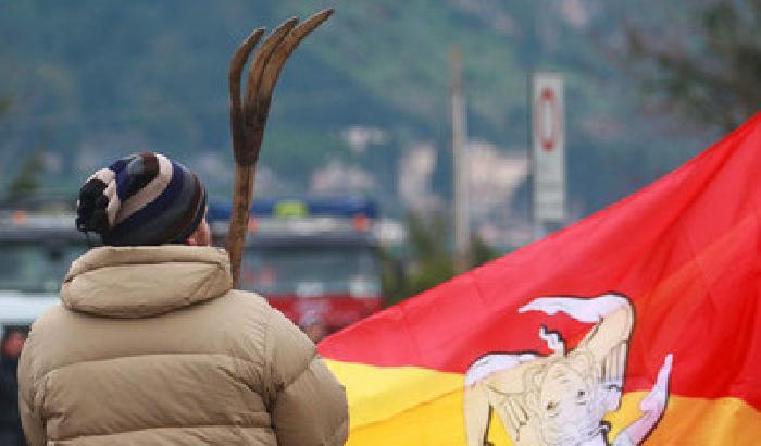 00A68F-NEWS_81616 I forconi insistono: governo Pd-Grillo