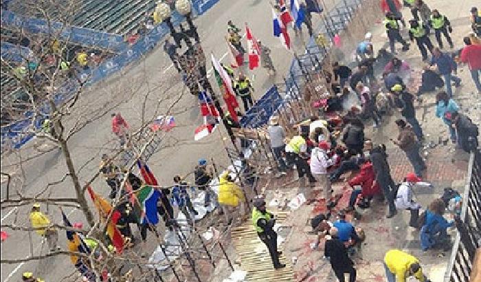 00A77E-NEWS_82115 Boston, bombe sulla maratona. Tre morti