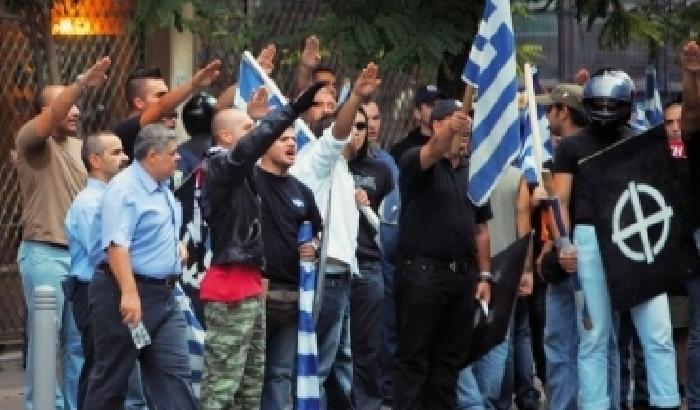 00A9A0-NEWS_83285 Alba Dorata raccoglie sangue puro solo per cittadini greci