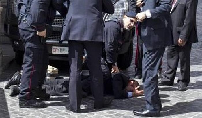 Preiti, disoccupato in cerca di lavoro. Ecco chi è l'attentatore