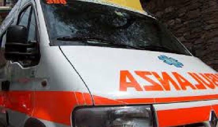 00020E-NEWS_851 Lo sfigura con l'acido, indagata l'ex fidanzata