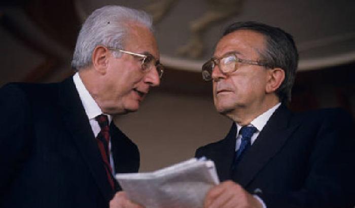 001461-cossiga-e-andreotti Andreotti, storia fotografica di Belzebù