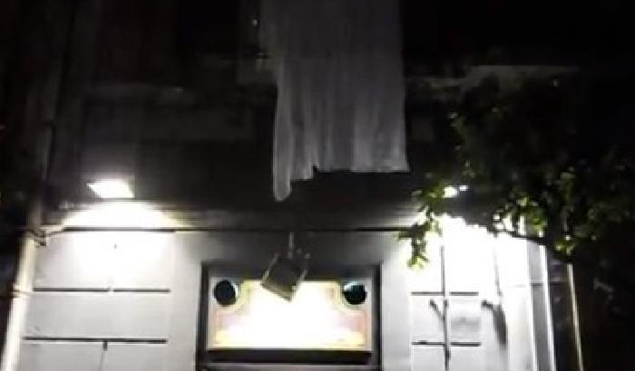 Crolla balcone durante festa patronale: 3 morti a Portici