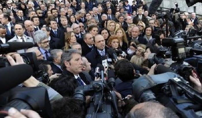 00AB74-NEWS_84252 Il Pdl prepara l'assalto bis al palazzo di Giustizia di Milano