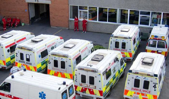 Giovane gay fa coming out: branco lo tortura e uccide