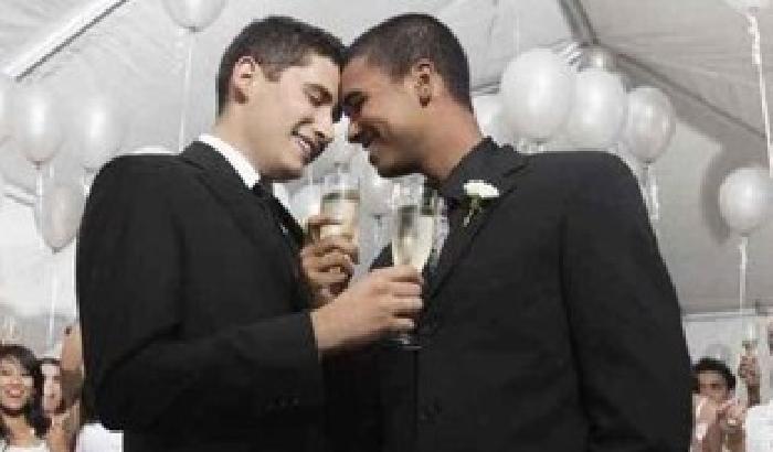 00ACE1-NEWS_84993 Corte costituzionale, via libera a nozze gay in Francia