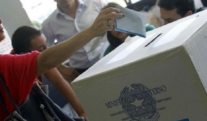00AE45-NEWS_85717 Comunali, al voto col rischio astensionismo