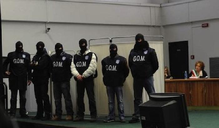 00AECB-NEWS_85982 Testimoni di giustizia usa e getta