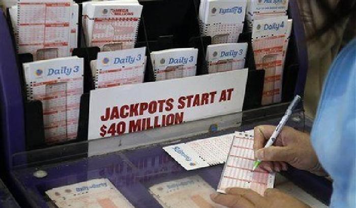 Nonna di 84 anni vince 590 mln di dollari alla lotteria