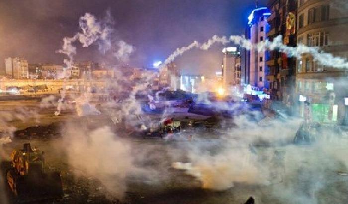 L'Europa chiede la fine degli scontri in Turchia