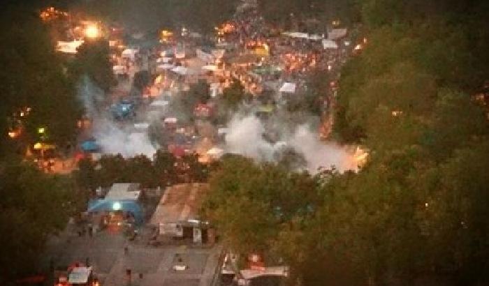 00B1DA-NEWS_87685 La gente grida: Taksim ovunque, resistenza ovunque