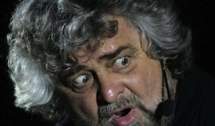 00B2CC-NEWS_88238 Grillo contro L'Unità: fa schifo