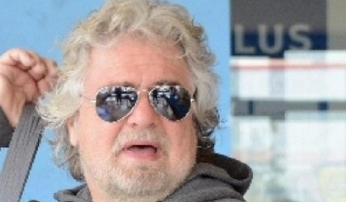 00B2D0-NEWS_88246 Grillo: l'Italia crollerà e noi ci prenderemo tutto