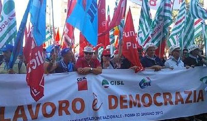 00B2F3-NEWS_88318 I sindacati in piazza: basta annunci, ora i fatti