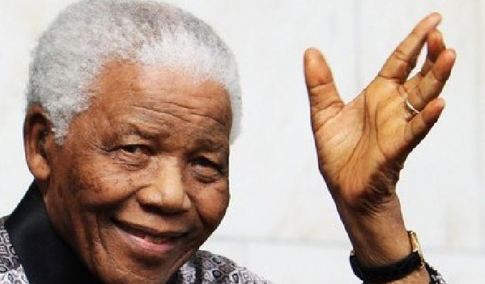 La figlia di Mandela in tv: è sempre più grave