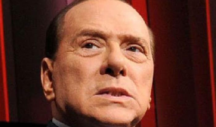 00B347-NEWS_88499 Tutti gli uomini di Berlusconi in coro: eversione