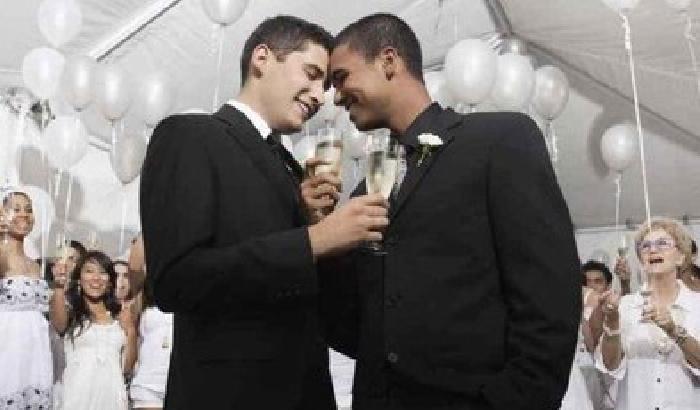 Usa: il sì della Corte Suprema alle nozze gay