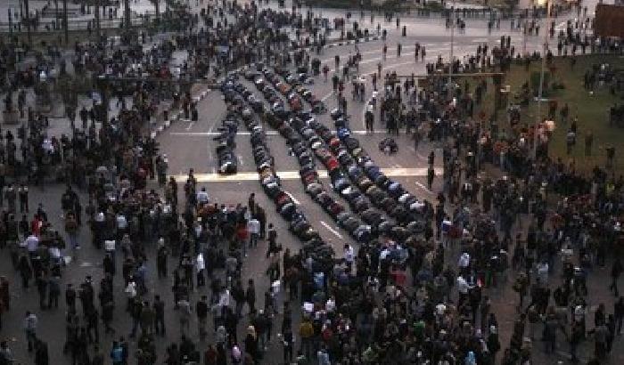 00B466-NEWS_89172 Caos in Egitto: in milioni contro Morsi
