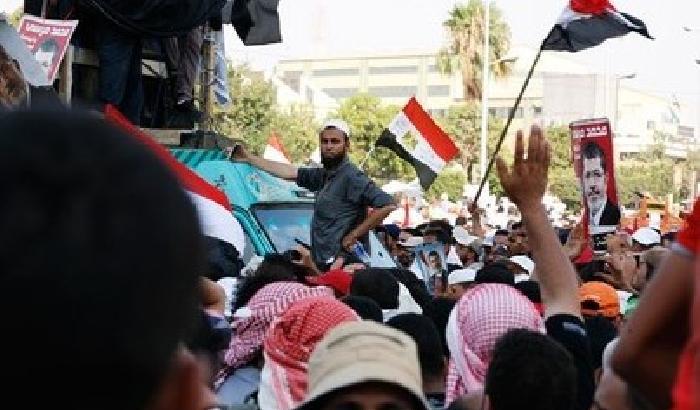 00B58D-NEWS_89864 Egitto: in azione i cecchini dell'esercito