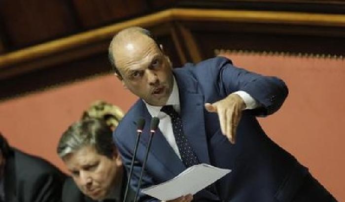 Alfano nega: il governo non sapeva...