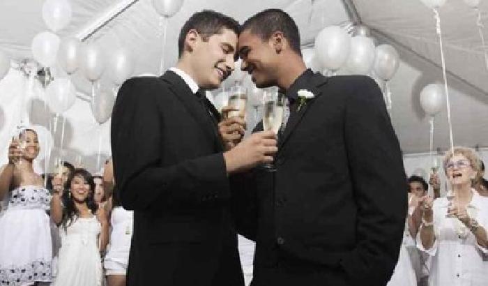 00B71D-NEWS_90843 Matrimoni gay: nel Regno Unito ora è legale