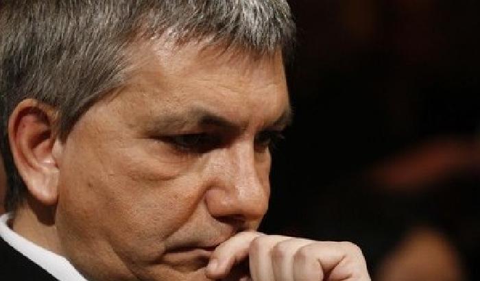 00B8D9-NEWS_91930 Vendola: la politica prenda esempio dal Papa