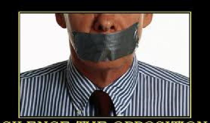 Turchia, il governo soffoca la stampa libera