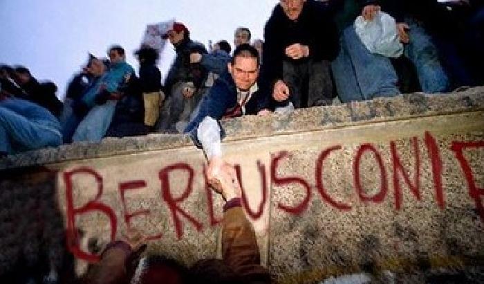 00B943-NEWS_92208 Grillo: Berlusconi è morto. Viva Berlusconi!