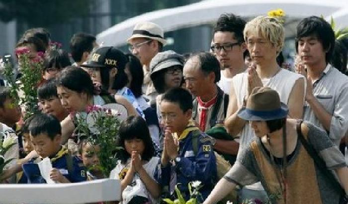 Hiroshima non dimentica le vittime della bomba atomica