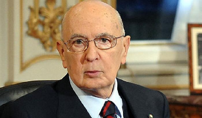 00BAA2-NEWS_92954 Impeachment per Napolitano se dà la grazia