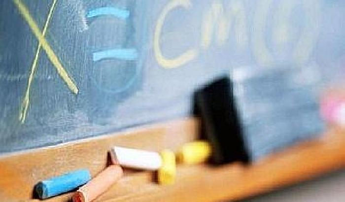 Tutti a scuola, si riparte con più problemi che mai