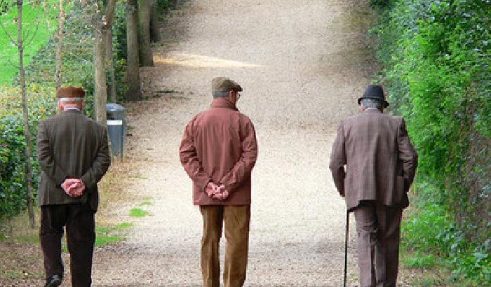 Si allunga la vita in Italia: oltre 16mila centenari