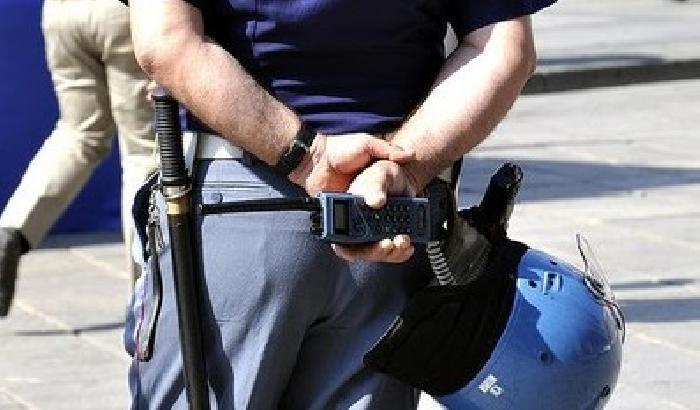 00C1E9-NEWS_97350 Poliziotto condannato per stupro: il Viminale dovrà risarcire