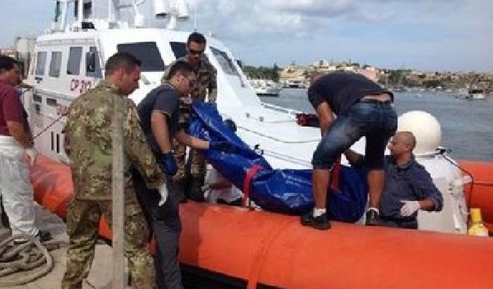 00C222-NEWS_97467 Orrore a Lampedusa: si temono oltre 300 morti