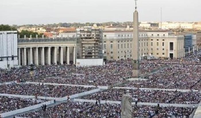00C28D-NEWS_97704 Il Papa: tutti possiamo avere la forza della fede