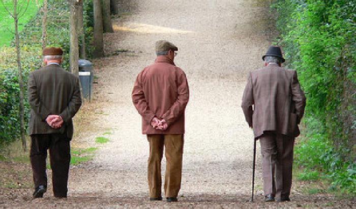 Sedavano gli anziani e rubavano le loro pensioni: 4 arresti nell'Ennese