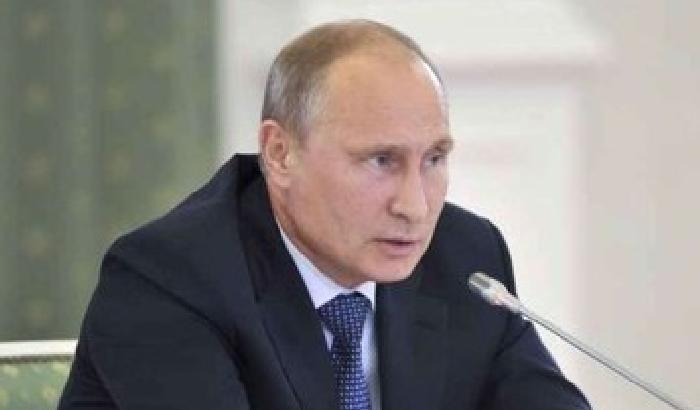 I Nobel per la Pace scrivono a Putin su Greenpeace: accuse eccessive