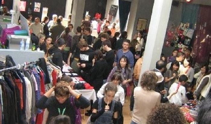 00C45C-NEWS_98792 Fa shopping con un feto in borsa: 17 enne fermata a New York