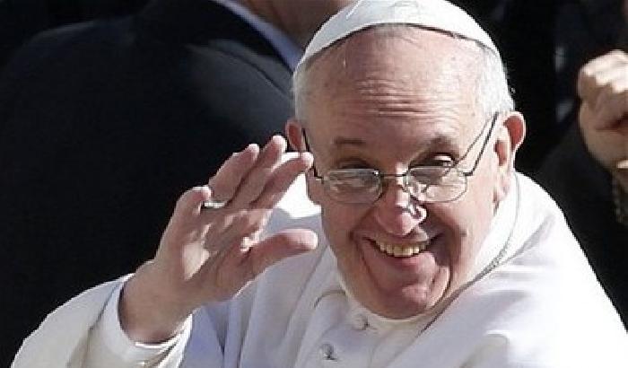 Papa: in cella i deboli, i pesci grossi liberi