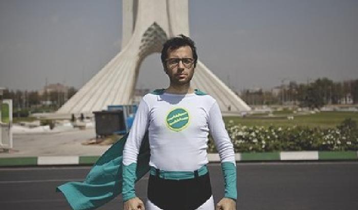 00C65E-NEWS_100087 Super Sohrab, l'eroe mascherato che difende gli artisti iraniani