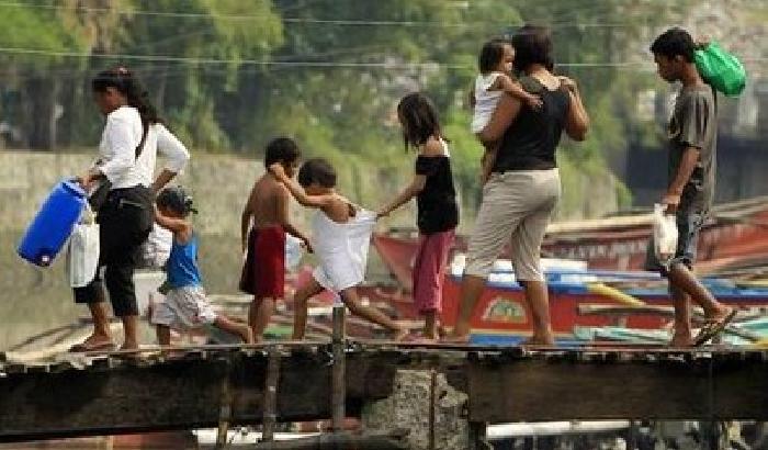 Filippine: dodici italiani mancano all'appello