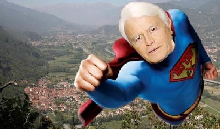 00C7DF-NEWS_100893 Così i No Tav salutano Caselli che va in pensione