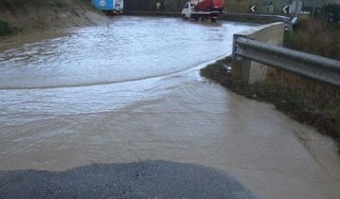 00C90D-NEWS_101509 Maltempo: disagi a Roma e in Calabria